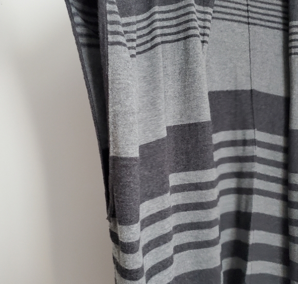 Grey Stripe Poncho Cardigan Size Large - Picture 4 of 5
